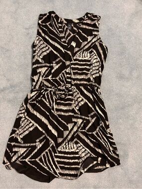 GAP Black and White Sleeveless Wrap-Style Mini Dress